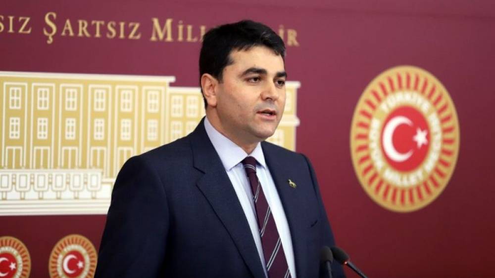 Demokrat Parti Genel Başkanı Gültekin Uysal, uluslararası arenada mücadele eden