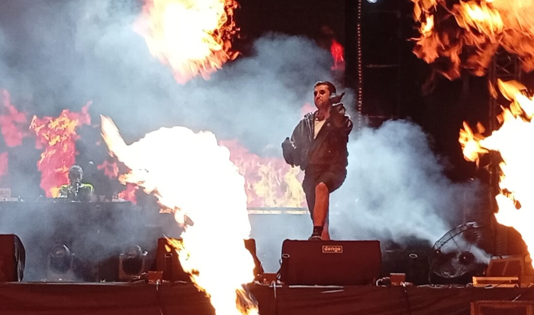 MotoFest’te Motive coşkusu MotoFest’in ikinci gününde sahneye çıkan rap müziğin sevilen ismi Motive,