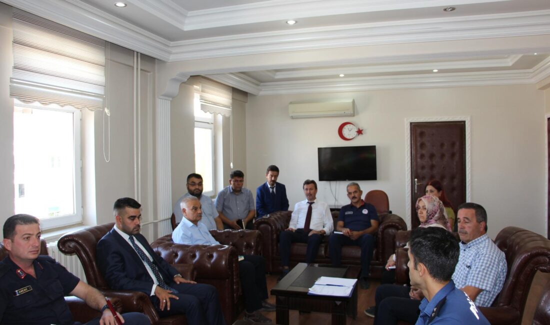 Başmakçı’da vatandaşların sorun, talep ve önerilerini doğrudan yetkililere iletebilmeleri amacıyla