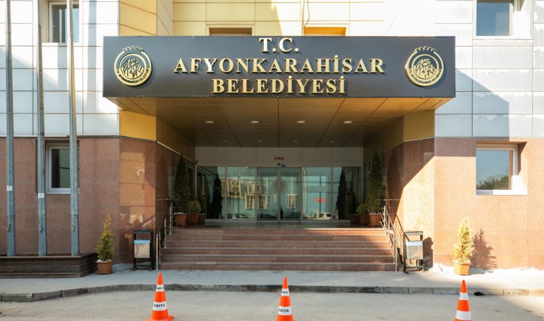 Afyonkarahisar Belediyesi, son günlerde bazı dolandırıcıların Belediye Başkan Yardımcılarının isimlerini