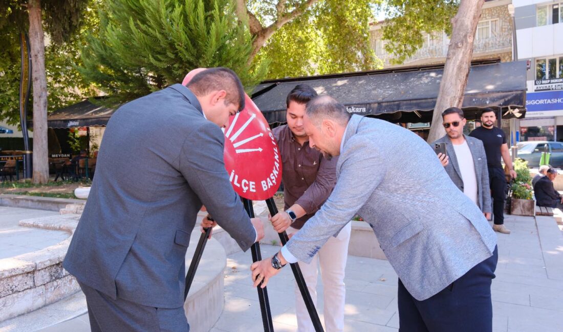 Cumhuriyet Halk Partisi’nin (CHP) 102. yılı Dinar’da kutlandı. Cumhuriyet Halk