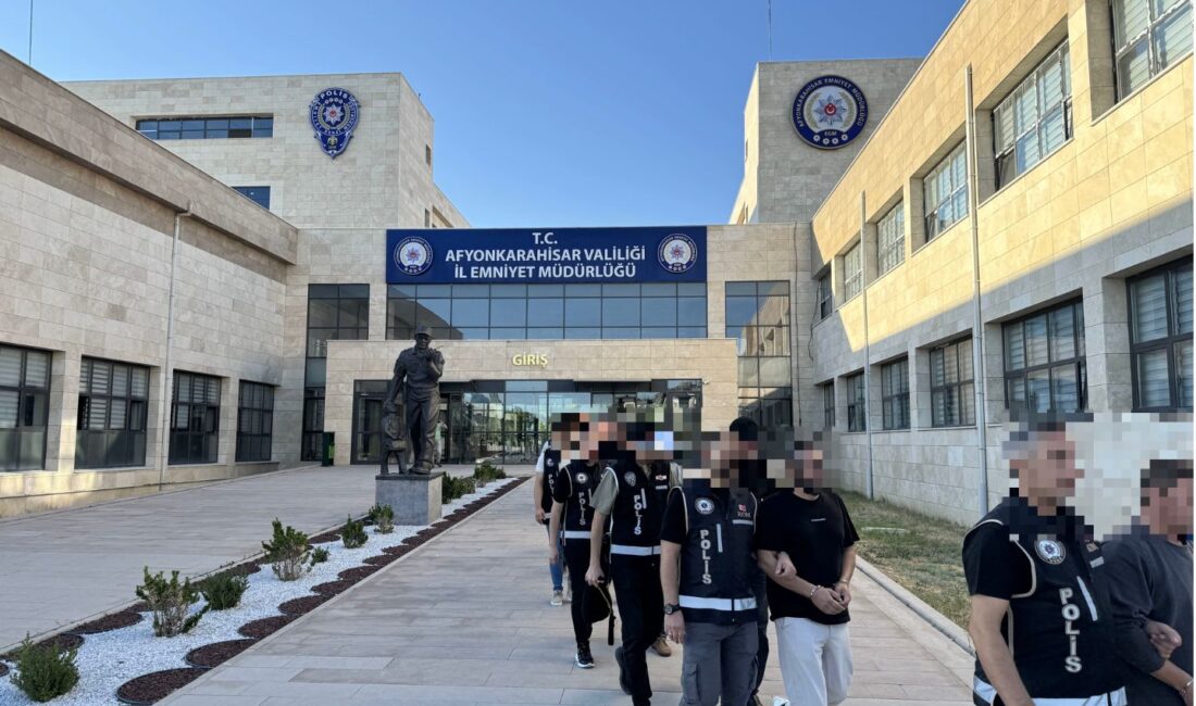 Afyonkarahisar İl Emniyet Müdürlüğü görevlileri, Dazkırı ilçesinde bulunan bir şahsın