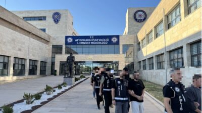 Afyonkarahisar İl Emniyet Müdürlüğü görevlileri, Dazkırı ilçesinde bulunan bir şahsın
