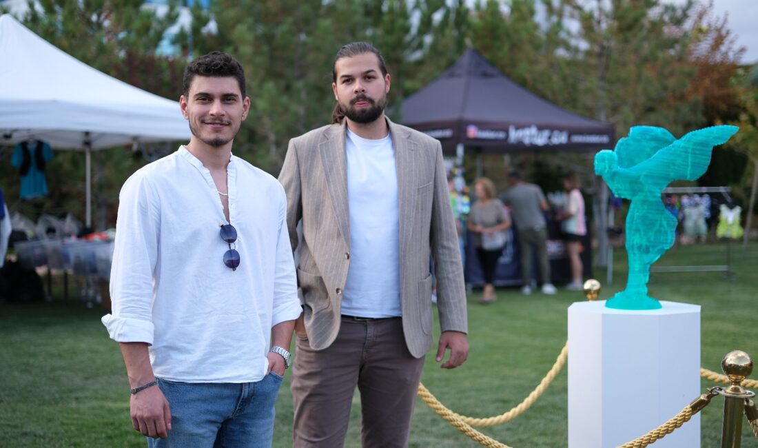 Afyonkarahisar’da genç sanatçılar Alperen Özdemir ve Ahmet Erdem Gökçe, birlikte