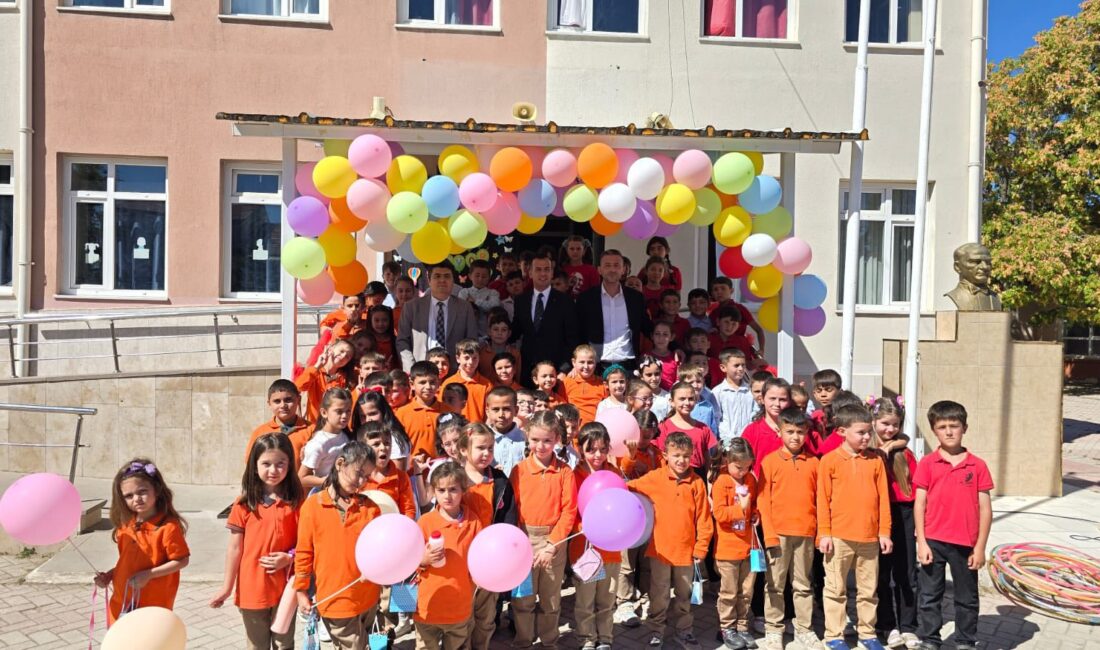 Sinanpaşa Belediye Başkanı Tolga Yıldırım, Kaymakam Emrah Aslan ve ilçe