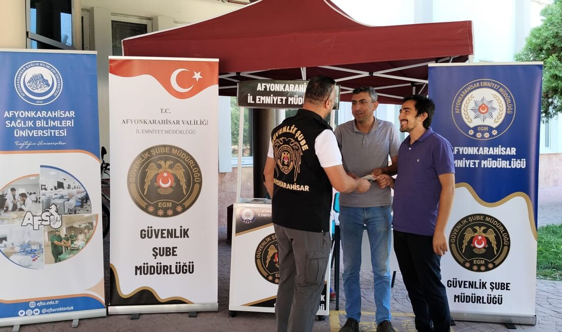 Afyonkarahisar İl Emniyet Müdürlüğü görevlileri, üniversitelerde eğitim öğretimin huzur ve