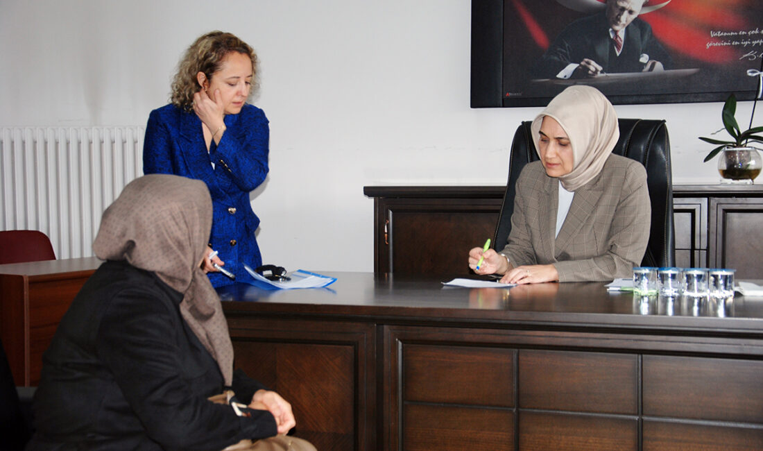 Afyonkarahisar Valisi Doç. Dr. Kübra Güran Yiğitbaşı, 5 Eylül Cuma