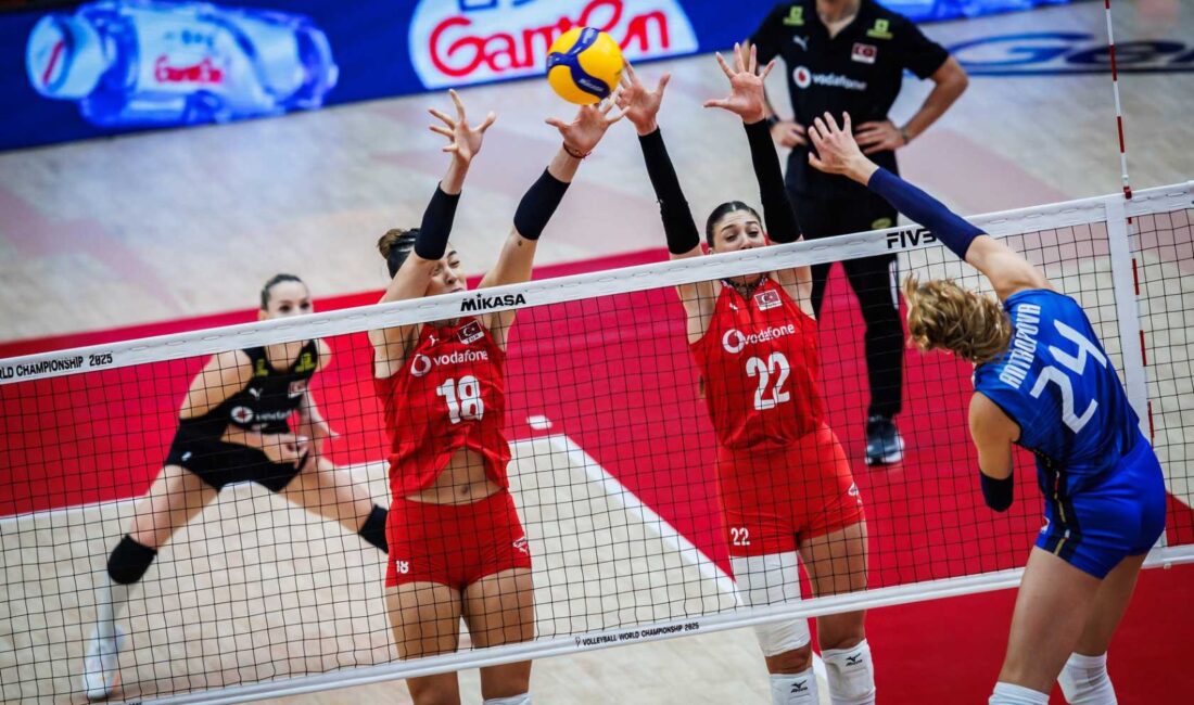 Tayland’da düzenlenen FIVB Kadınlar Dünya Voleybol Şampiyonası’nda finale yükselerek Türk