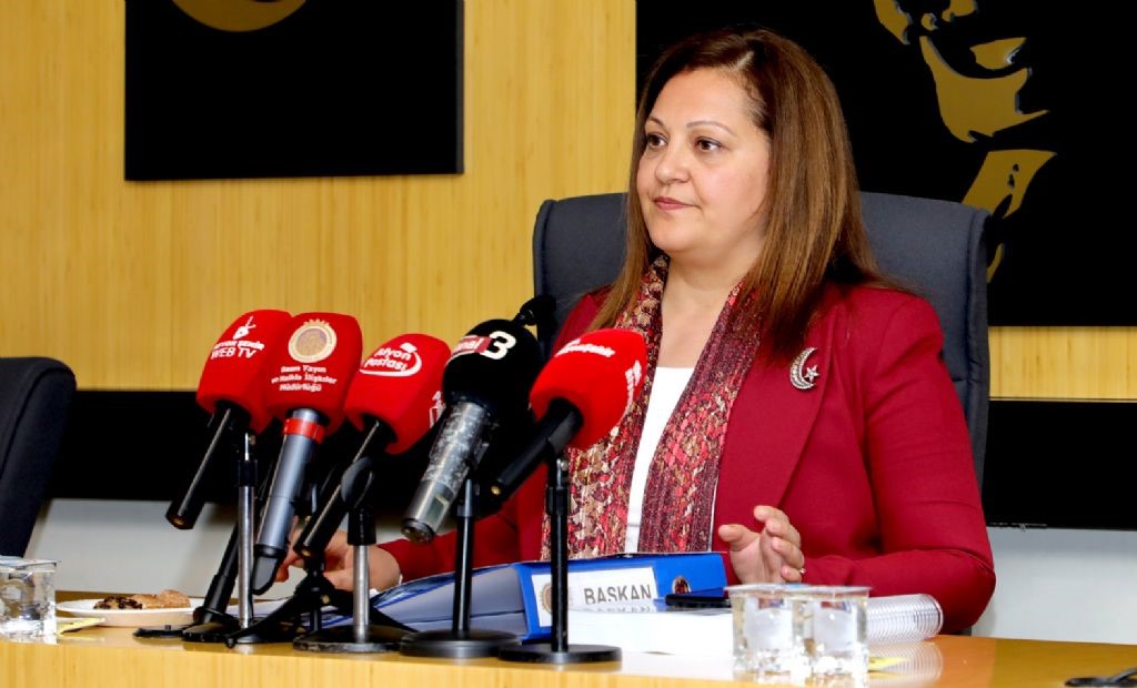 Afyonkarahisar Belediye Başkanı Burcu Köksal Mevlid Kandili dolayısıyla bir mesaj