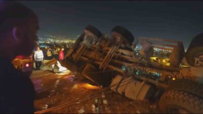 Hatay’da freni patlayarak devrilen kamyonun sürücüsü kazanın ardından kayıplara karıştı.