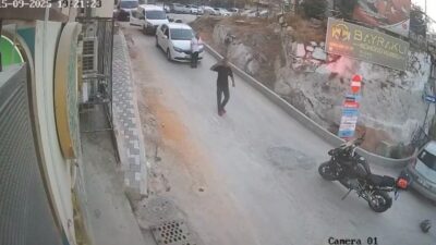 İzmir’in Bayraklı ilçesinde eşini ve kendisini tabancayla yaralayan ve rehin