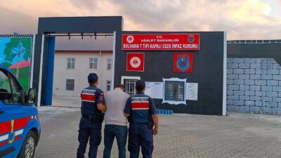 Afyonkarahisar’da jandarma ekipleri tarafından son 1 haftada yapılan çalışmalarda dolandırıcılık
