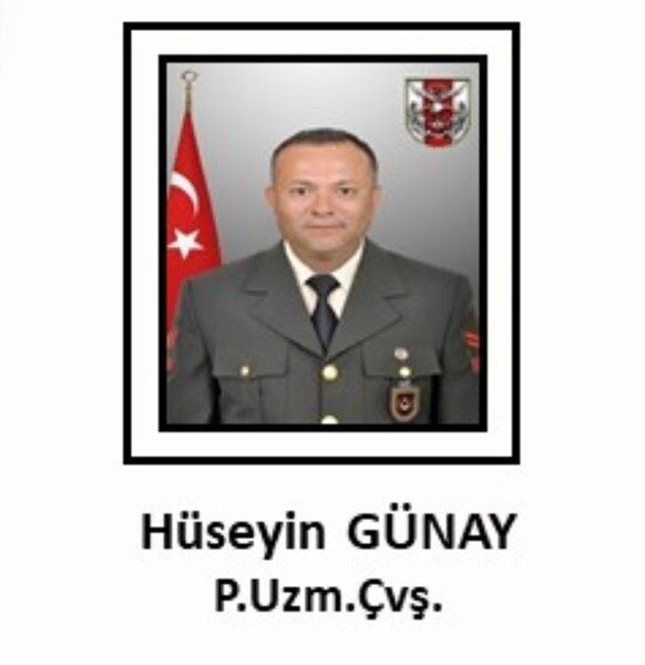 Uzman çavuş görev başında kalp krizi geçirerek şehit oldu Konya’nın Karapınar ilçesinde görev yapan Piyade Uzman Çavuş Hüseyin Günay,