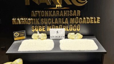 Afyonkarahisar İl Emniyet Müdürlüğü görevlileri, uyuşturucu ile mücadelesini sürdürüyor. Bu