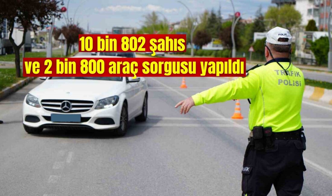 79 şahsa 224 bin 561 TL, 56 araca 384 bin 458 TL idari para cezası! Afyonkarahisar İl Emniyet Müdürlüğü görevlileri, 20-27 Ekim tarihleri arasında 10