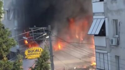 İzmir’in Buca ilçesinde bir binanın birinci katında çıkan yangın üst