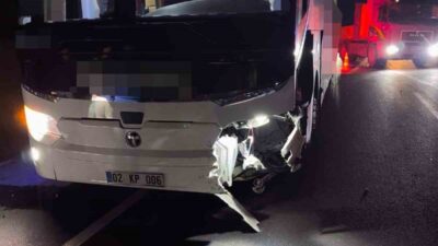 Isparta’nın Şarkikaraağaç ilçesinde kontrolden çıkan otomobilin karşı şeride geçerek yolcu
