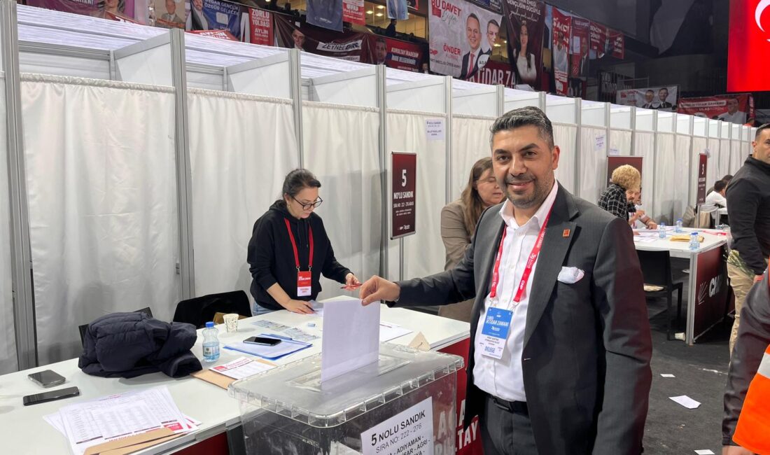 Afyonkarahisar Cumhuriyet Halk Partisi Merkez İlçe Başkanı Murat Albayrak, 39.