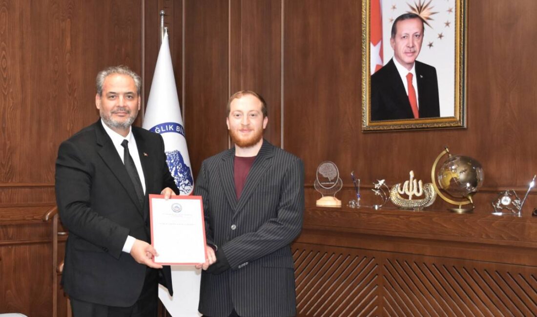 AFSÜ Tıp Fakültesinde eğitimini tamamlayan Gürcistanlı öğrenci Othman Mohammad Saed