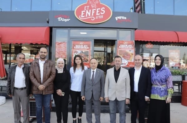 ATSO Başkanı Hüsnü Serteser, Et Enfes işletmesini ziyaret etti. 