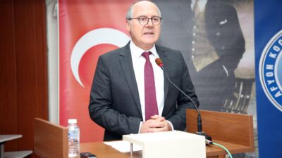 AKÜ Fen Edebiyat Fakültesi Tarih Bölümü Başkanı Prof. Dr. Şahin,