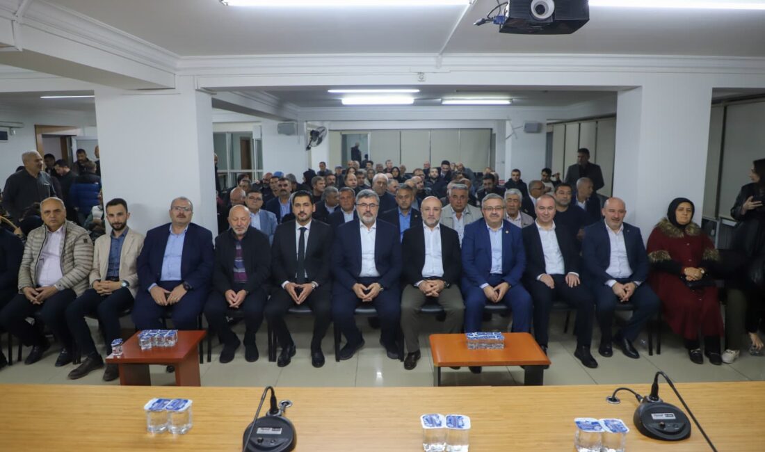 AK Parti Afyon Milletvekili Yurdunuseven, Merkez İlçe Danışma Meclisi toplantısında