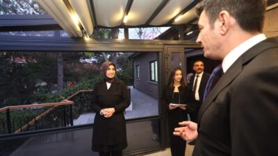 Afyonkarahisar Valisi Doç. Dr. Kübra Güran Yiğitbaşı, Valilik bahçesinde hayata