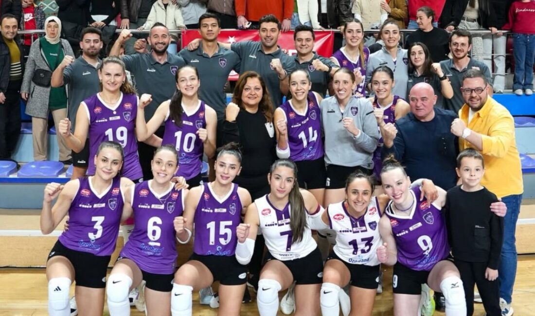 Afyon Belediye Yüntaş Kadın Voleybol Kulübü, bugün evinde ağırladığı Muratpaşa