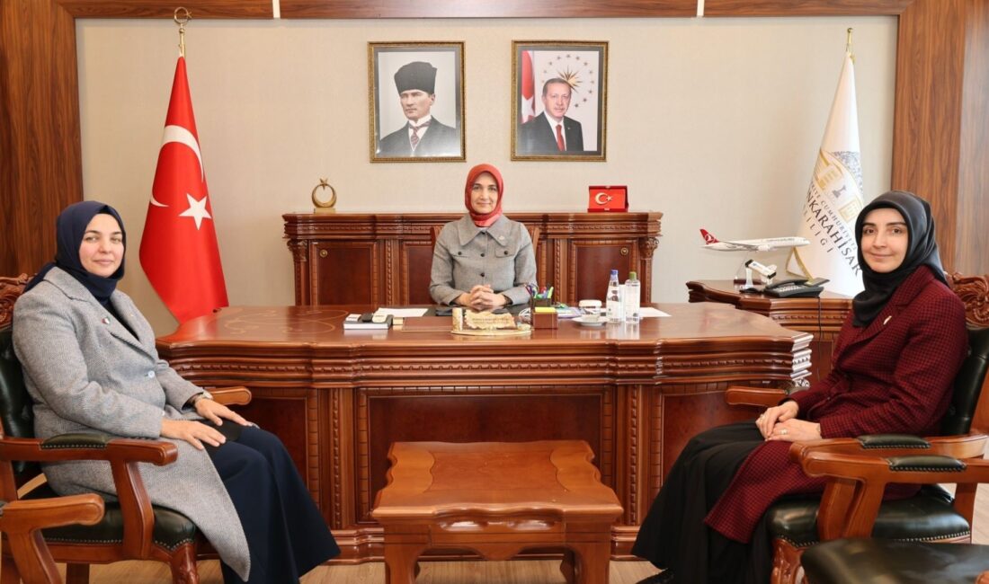 Afyonkarahisar Valisi Doç. Dr. Kübra Güran Yiğitbaşı, Afyonkarahisar’da görevine yeni