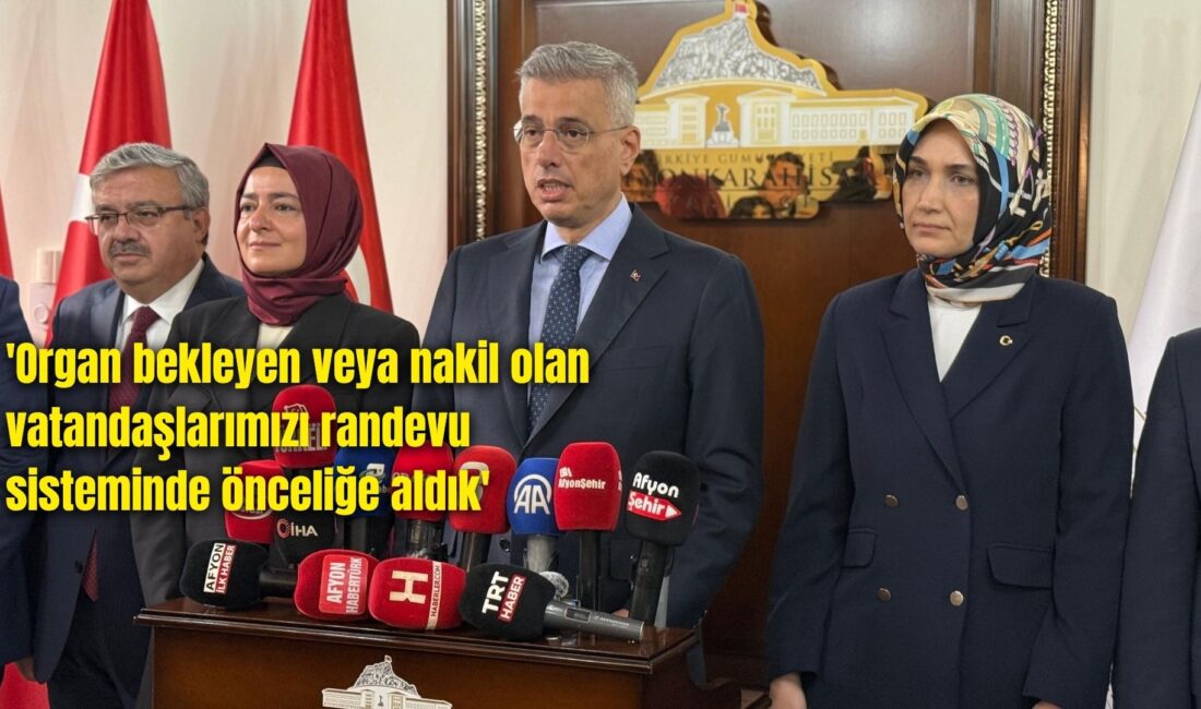 Sağlık Bakanı Prof. Dr. Kemal Memişoğlu, Afyonkarahisar Valiliği ziyaretinde basın