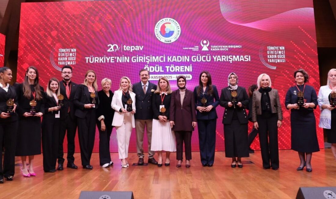 Aile ve Sosyal Hizmetler Bakanı Mahinur Özdemir Göktaş, "Geleceğini Kuran
