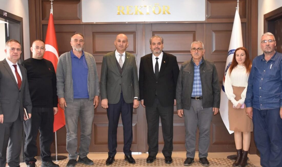Afyonkarahisar Sağlık Bilimleri Üniversitesi (AFSÜ) Rektörü Prof. Dr. Adem Aslan,