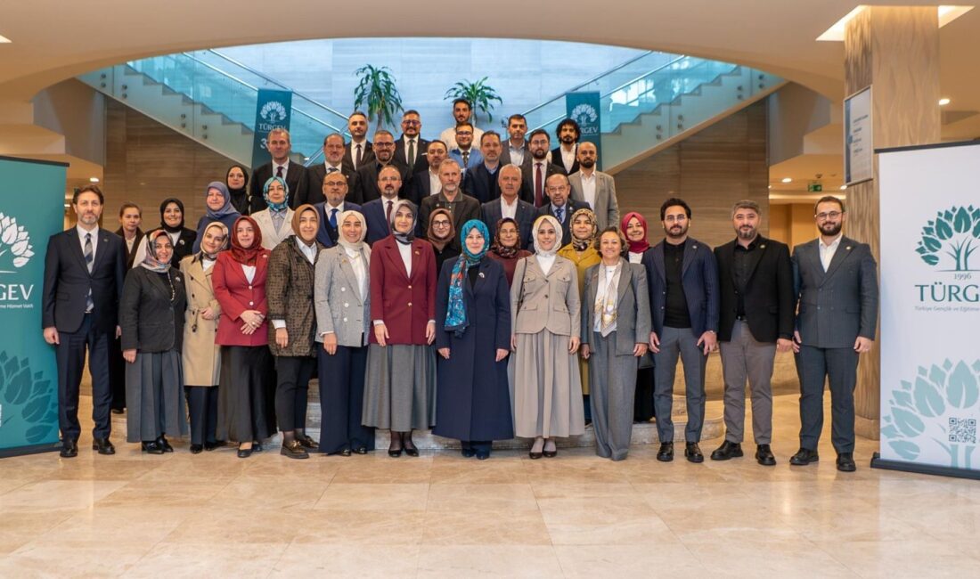 Afyonkarahisar Valisi Doç. Dr. Kübra Güran Yiğitbaşı, Türkiye Gençlik ve