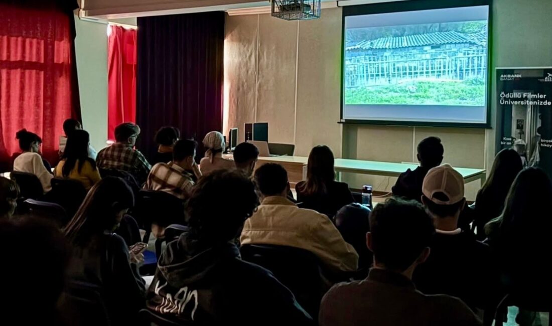 Afyon Kocatepe Üniversitesi (AKÜ) Güzel Sanatlar Fakültesinde, Akbank Sanat’ın 21