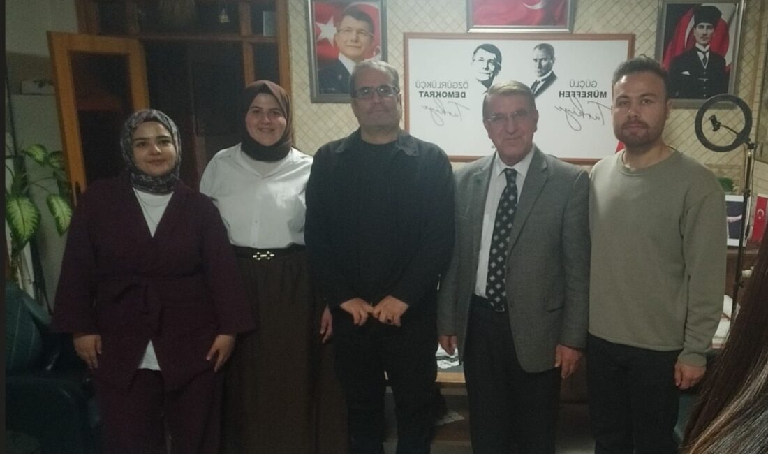 Afyonkarahisar Kocatepe Üniversitesi’nin “Yönetim ve Siyaset” Kulübü öğrencileri, Gelecek Partisi