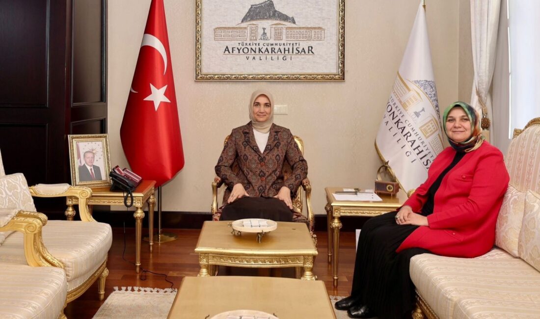 Afyonarahisar Valisi Doç. Dr. Kübra Güran Yiğitbaşı, İhsaniye Belediye Başkanı