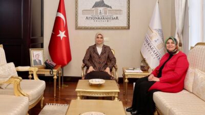 Afyonarahisar Valisi Doç. Dr. Kübra Güran Yiğitbaşı, İhsaniye Belediye Başkanı