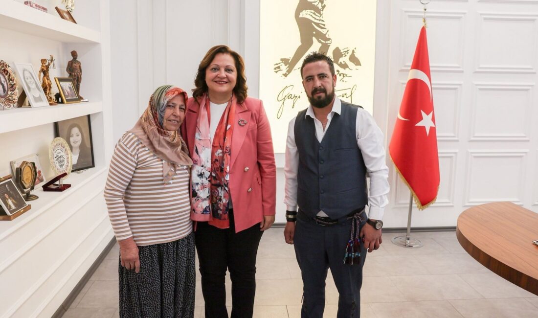 Afyonkarahisar Belediye Başkanı Burcu Köksal, doğayla iç içe yaşamlarıyla tanınan