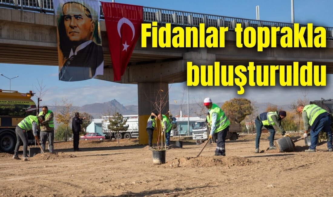 Afyonkarahisar Belediyesi tarafından Milli Ağaçlandırma Günü dolayısıyla fidan dikimleri gerçekleştirildi.