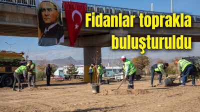 Afyonkarahisar Belediyesi tarafından Milli Ağaçlandırma Günü dolayısıyla fidan dikimleri gerçekleştirildi.