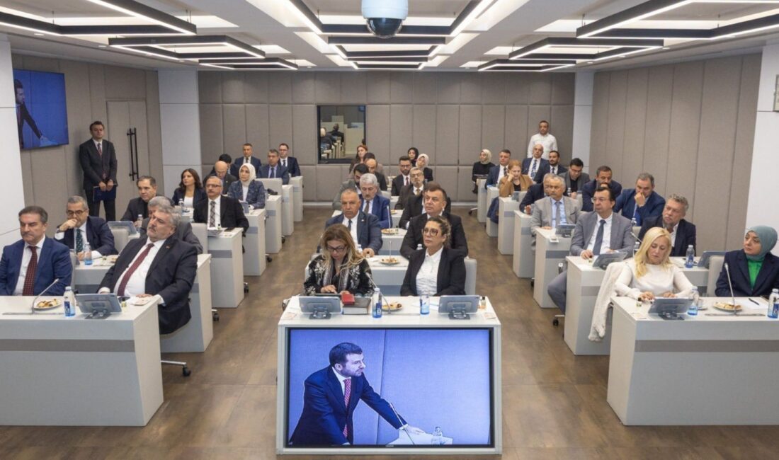Afyonkarahisar Valisi Doç. Dr. Kübra Güran Yiğitbaşı, İstanbul’da gerçekleştirilen Basın