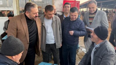 Anahtar Parti Afyonkarahisar İl Başkanlığı, Çayırbağ Hayvan Pazarı'nı ziyaret etti.