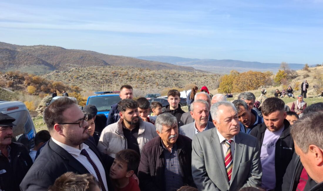 Cumhuriyet Halk Partisi İl Başkanı Hasan Karadeniz ve yönetim kurulu