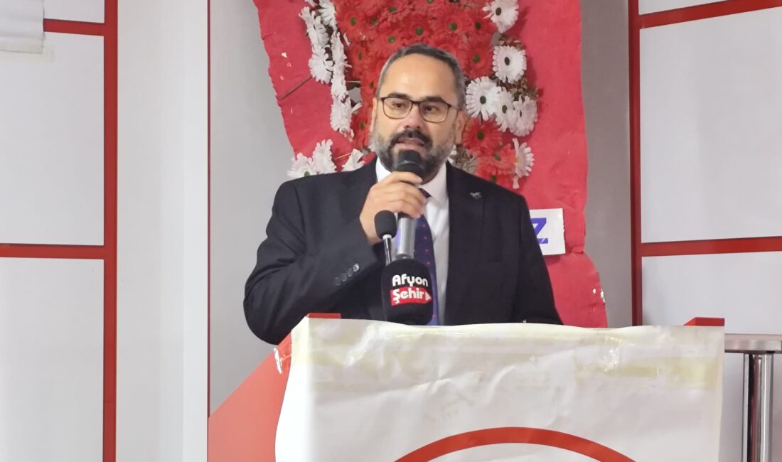 Demokrat Parti (DP) İscehisar İlçe Başkanı Yıldırım Mercan, parti kongresinde