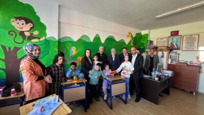 24 Kasım Öğretmenler Günü dolayısıyla AK Parti Afyonkarahisar İl Başkanlığı,