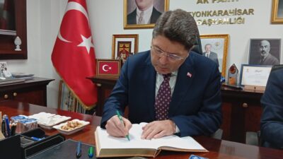 Adalet Bakanı Yılmaz Tunç Afyonkarahisar'da gerçekleştirdiği ziyaretler kapsamında; AK Parti