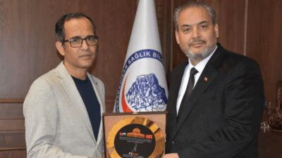Afyonkarahisar Sağlık Bilimleri Üniversitesi (AFSÜ) Rektörü Prof. Dr. Adem Aslan,