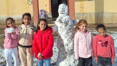 Ağrı’nın Patnos ilçesinin yüksek kesimlerinde etkili olan kar yağışının ardından,