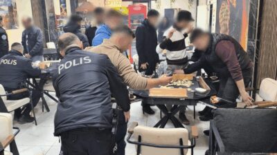 Afyonkarahisar İl Emniyet Müdürlüğü görevlileri, suç ve suçluyla mücadeleye yönelik