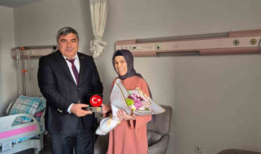 Afyonkarahisar’da 24 Kasım Öğretmenler gününü geçirdiği rahatsızlık dolayısıyla hastanede geçiren